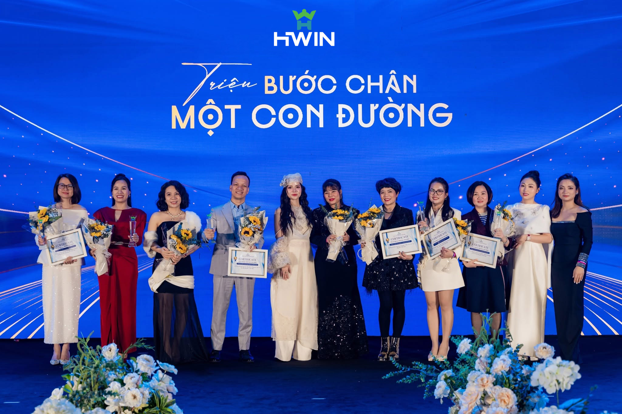 hwin-trieu-buoc-chan-mot-con-duong